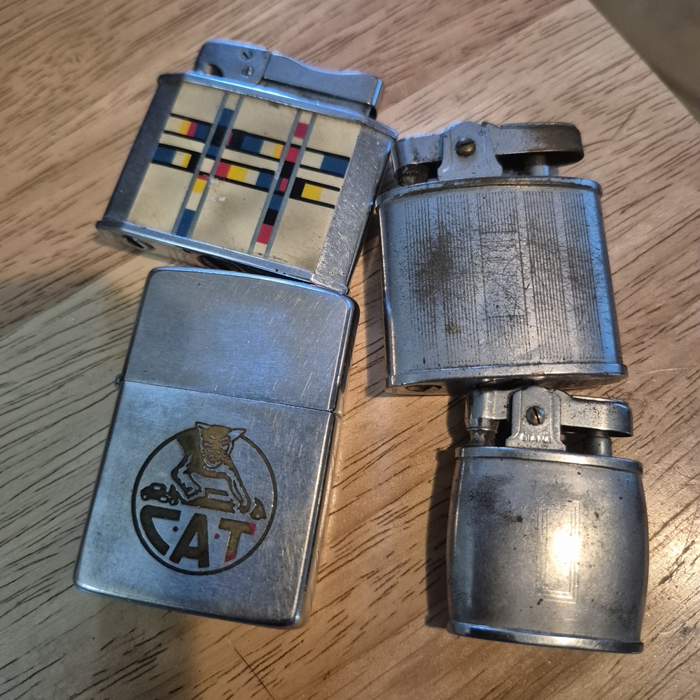 CAT Silver Lighter Set with Colorful Design,plus Frank Loyd Wright Design.